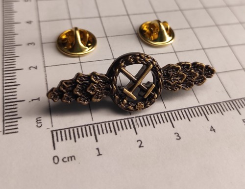 Pin anstecker schlachtflieger - pin/anstecker,