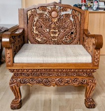 Einzigartiges handgeschnitztes Holzmöbel-Set - Tradition trifftKunsthandwerk