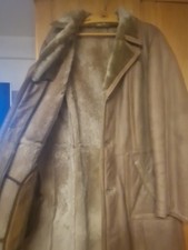 Hochwertiger BARBOUR  Ledermantel aus Shearling für fashion bewusste Herren!