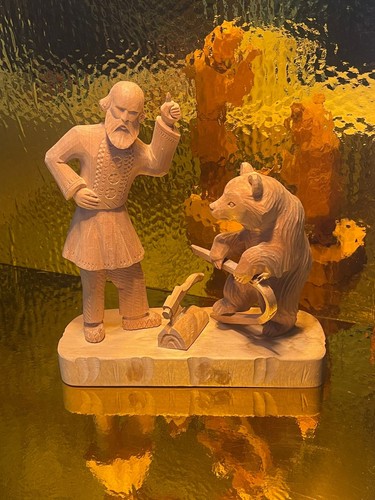 Handgeschnitzte holzfigur mann - handgeschnitzte,
