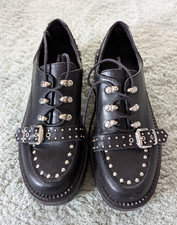 Damenschuhe Gr.38 "schwarzes Gothic Design" Kunstleder