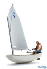Artitec Fertigmodell Segelboot Optimist + Figur 387.579
