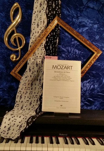 Mozart benedictus sit deus - "benedictus, deus"
