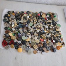 Omas alte Knopfsammlung