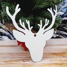 Hirschkopf aus Holz –