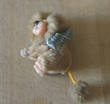 altes Klammertier Bayerischer Löwe Bayern mit Rautenschal weiß blau