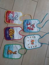 5 Lätzchen mit Aufdruck Donnerstag bis Sonntag und Mittags