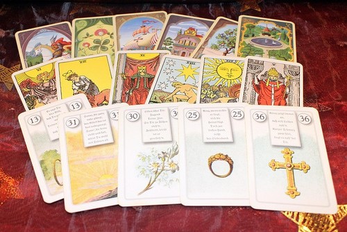 Kartenlegen tarot per e - kartenlegen,