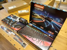 Carrera Hybrid; Startset "Devil Drivers" + Porsche Blau + Track Pack + Brücke