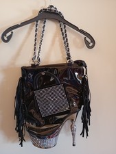 Handtasche Lack Schwarz High Heel