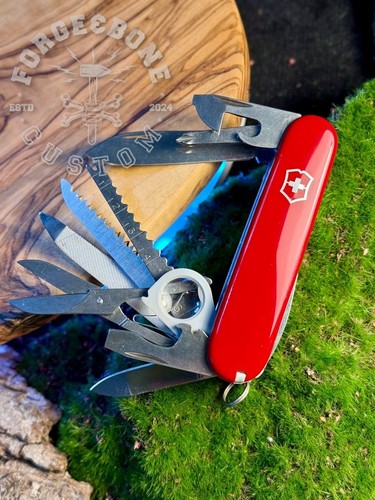 Victorinox champion red - victorinox,
