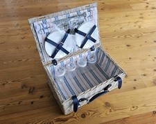 Picknickkorb für 4 Personen - NEU