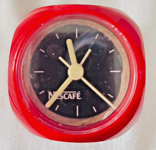 Nescafé älterer wecker mit - ,
