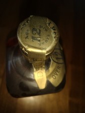 Scotch Whisky alt ungeöffnet