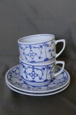 Vintage / 2 Kaffeetassen u. 2