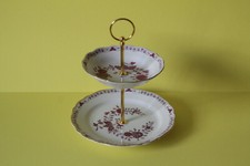 zweistöckige Etagere Teller