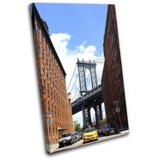 New York Taxi Brooklyn Bridge