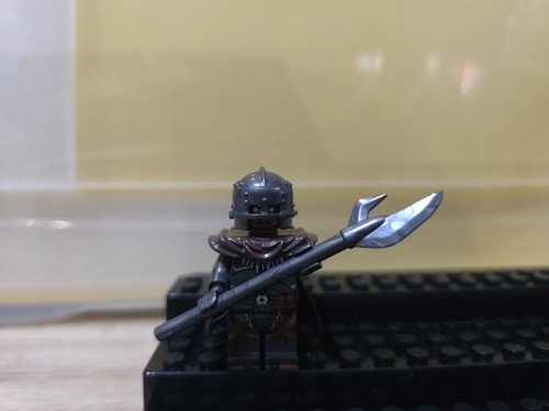 Uruk hai minifigur - uruk-hai,