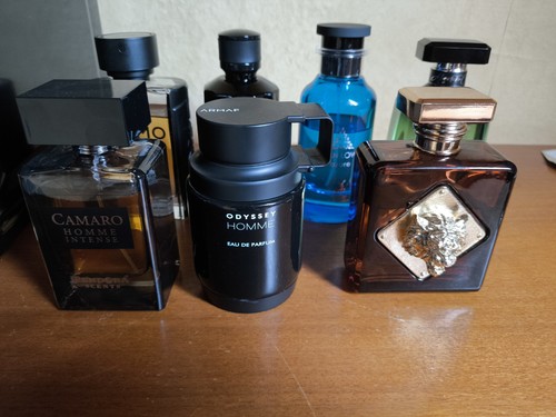 Parfumflakons verschiedener - 7,