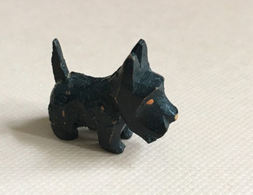 Zwergschnauzer handgeschnitzt