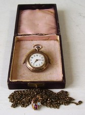Antike schöne 333 Gold Damen Taschenuhr mit Halskette im Etui um 1900 (13)