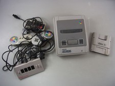 Konvolut Super Nintendo Konsole mit 3 Controller etc. an Bastler KE4126