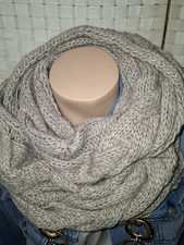 Trendy Loop stein grau Strick