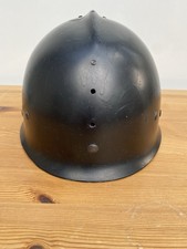 Alter schwarzer Polizeihelm, Frankreich 