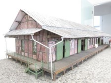 (1HKE15) UNIKAT Spur 1