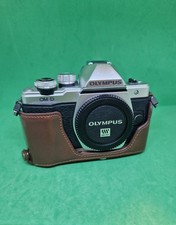 Olympus OM-D E-M10 Mark ii mit Olympus M. Zuiko Digital ED 30mm F3.5 Macro