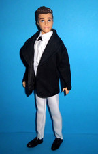 %***Barbie Ken Puppe im