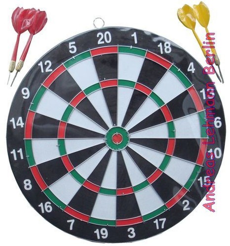 Dartscheibe mit pfeilen - mit, 4