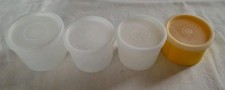 4x Tupperware Zwiebelchen Kleine Dosen für Zwiebel Knoblauch  Kräuter Reste Set