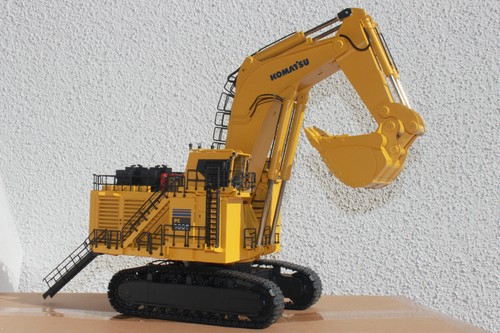 Bymo 25026 komatsu bagger pc - bagger,