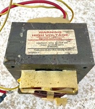 Hochspannungstransformator