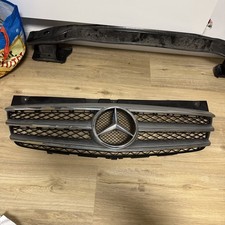 A6398800083 FRONTGITTER / A 639 880 00 83 FÜR MERCEDES VIANO W639 Vito Grill