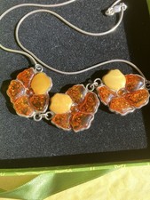 Silberner Kreisel mit