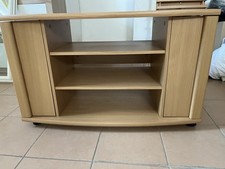 Fernsehschrank auf Rollen mit