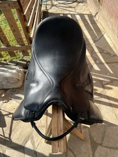Wintec Dressursattel 17 Zoll