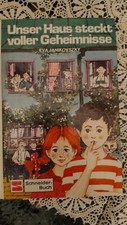 Unser Haus steckt voller Geheimnisse, Eva Janikovzky