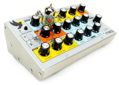 Moog sirin analog synthesizer - sirin,