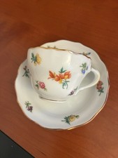 Vitrinenstück Mokkatasse Hutschenreuther. Form Maria Theresia