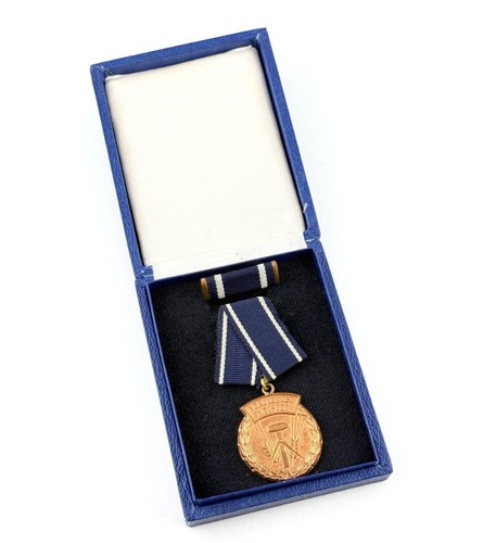 Ddr medaille verdienter - ddr,