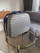 Rimowa Salsa Vanity Kit 