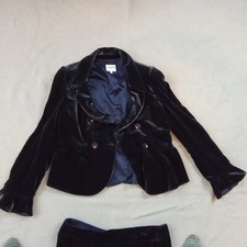 eleganter Armani Damen-Anzug