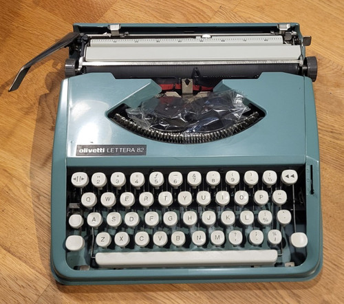 Olivetti lettera grün - 82,