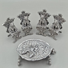 Massiver silberner Miniatur Puppenhaus Tisch und Stühle mit vier Katzen und Kätzchen