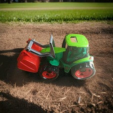Starke Riesen Traktor mit