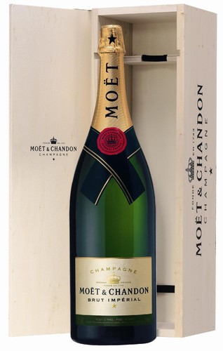 Moet chandon - &,