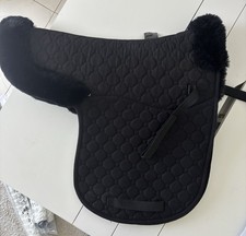 Lammfell Schabracke schwarz